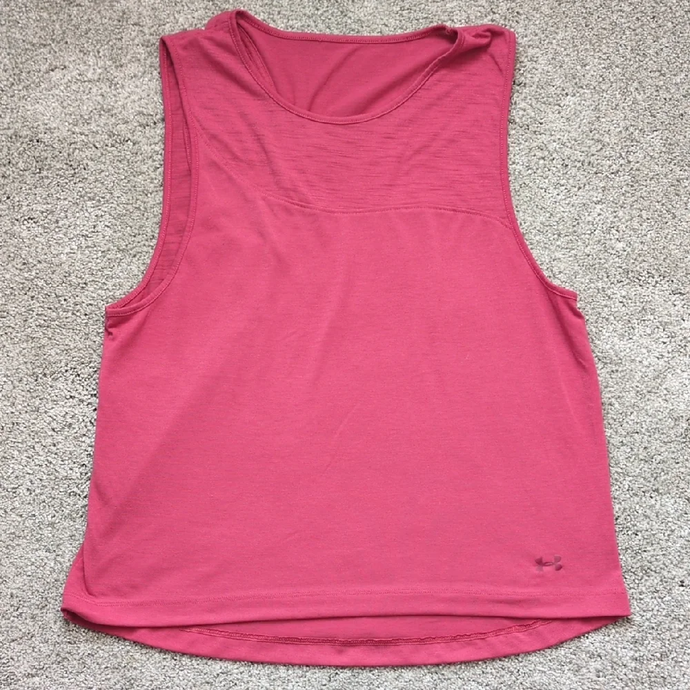 Under Armour Pink Workout Tank Size Medium - Picture 1 of 3